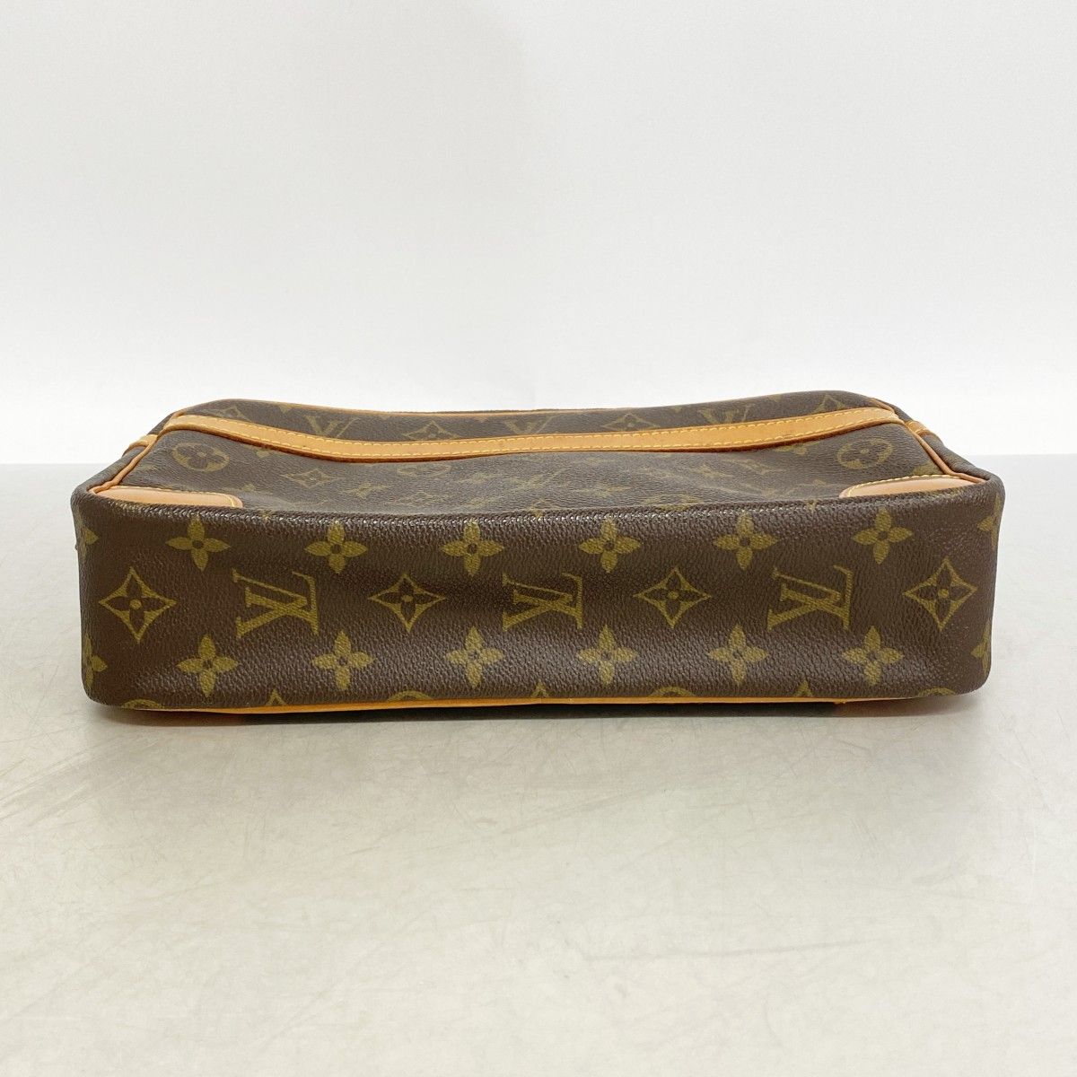 Louis Vuitton Clutch Monogram Brown — view 3