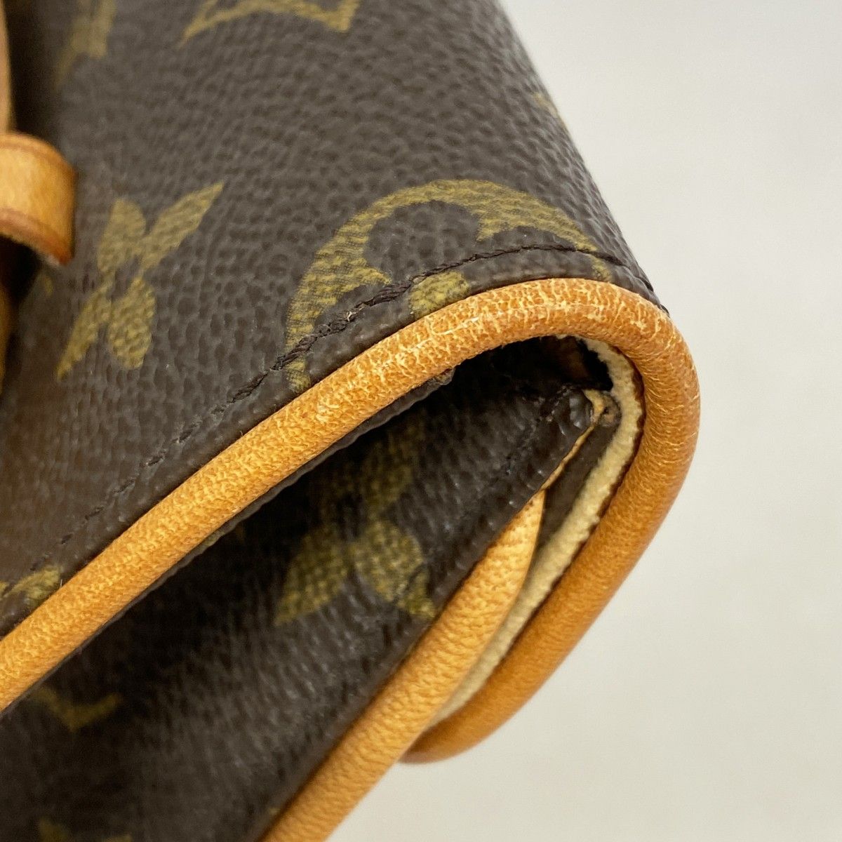 Louis Vuitton Waist Bag Monogram Pochette Brown — view 7