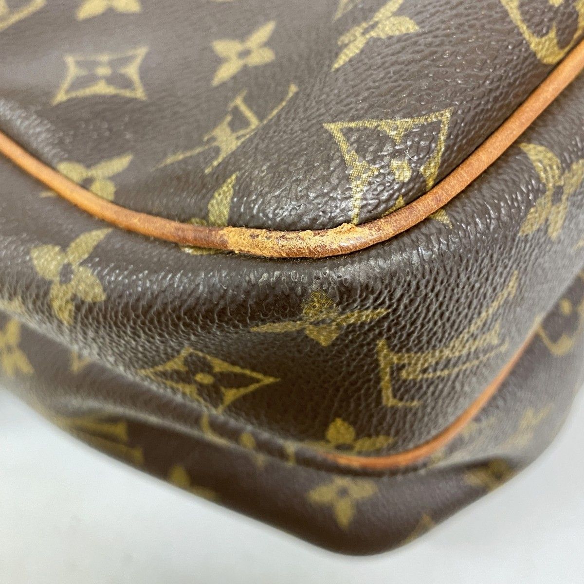 Louis Vuitton Shoulder Bag Monogram GM Brown — view 6