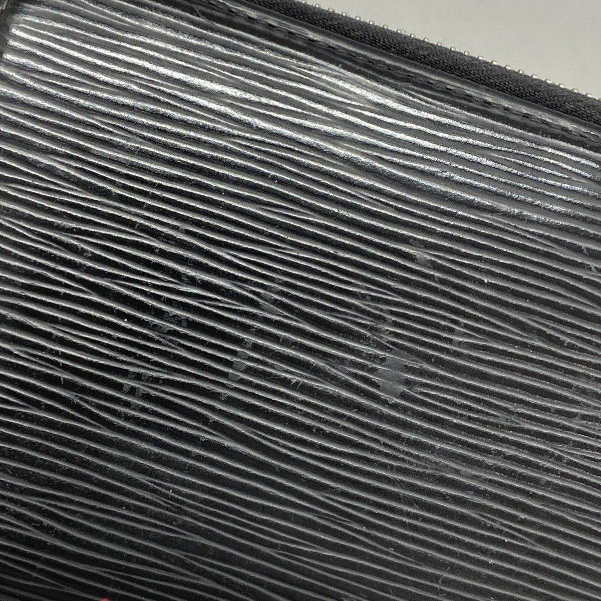 Louis Vuitton Wallet Epi Zippy Noir — view 8