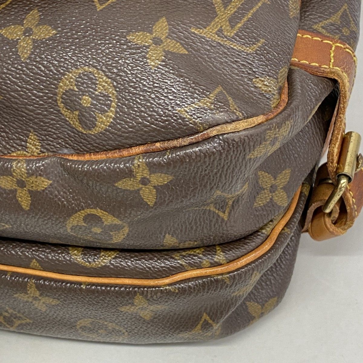 Louis Vuitton Shoulder Bag Monogram Saumur 30 Brown — view 8