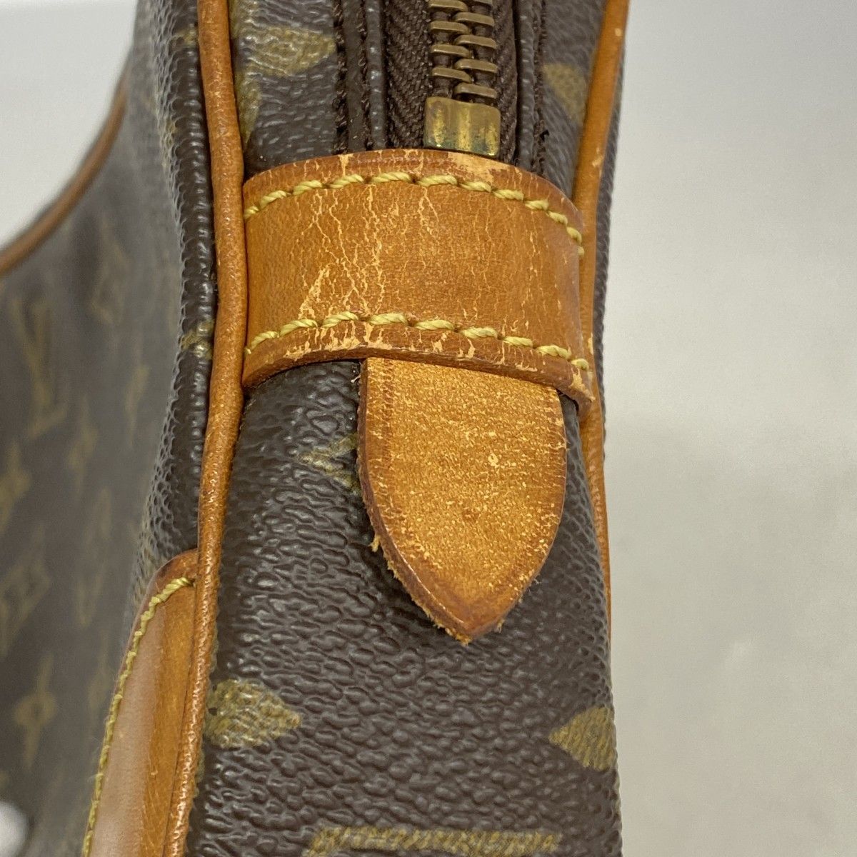 Louis Vuitton Clutch Monogram Marly Dragonne PM Brown — view 8