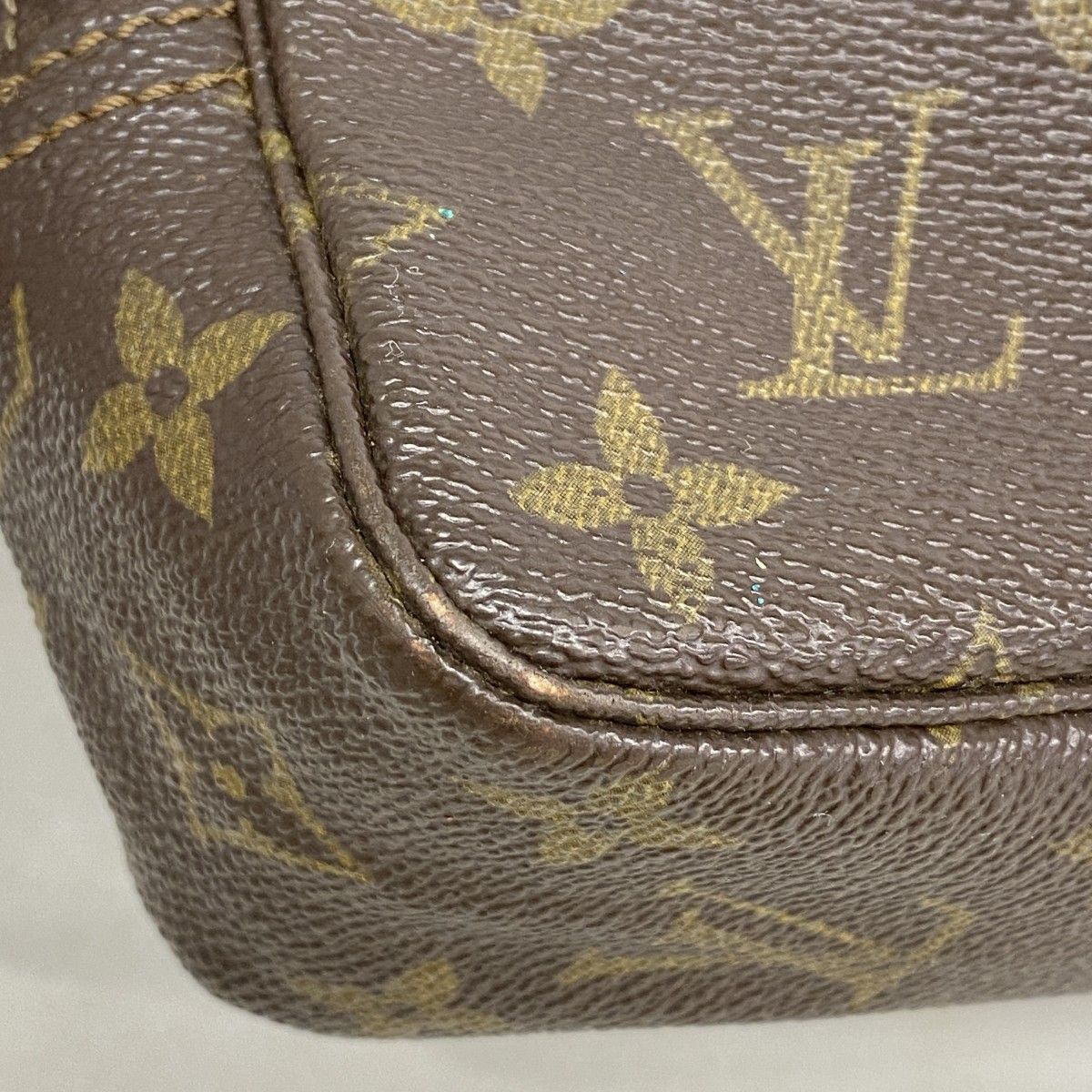 Louis Vuitton Pouch Monogram Trousse Toilette 23 Brown — view 6