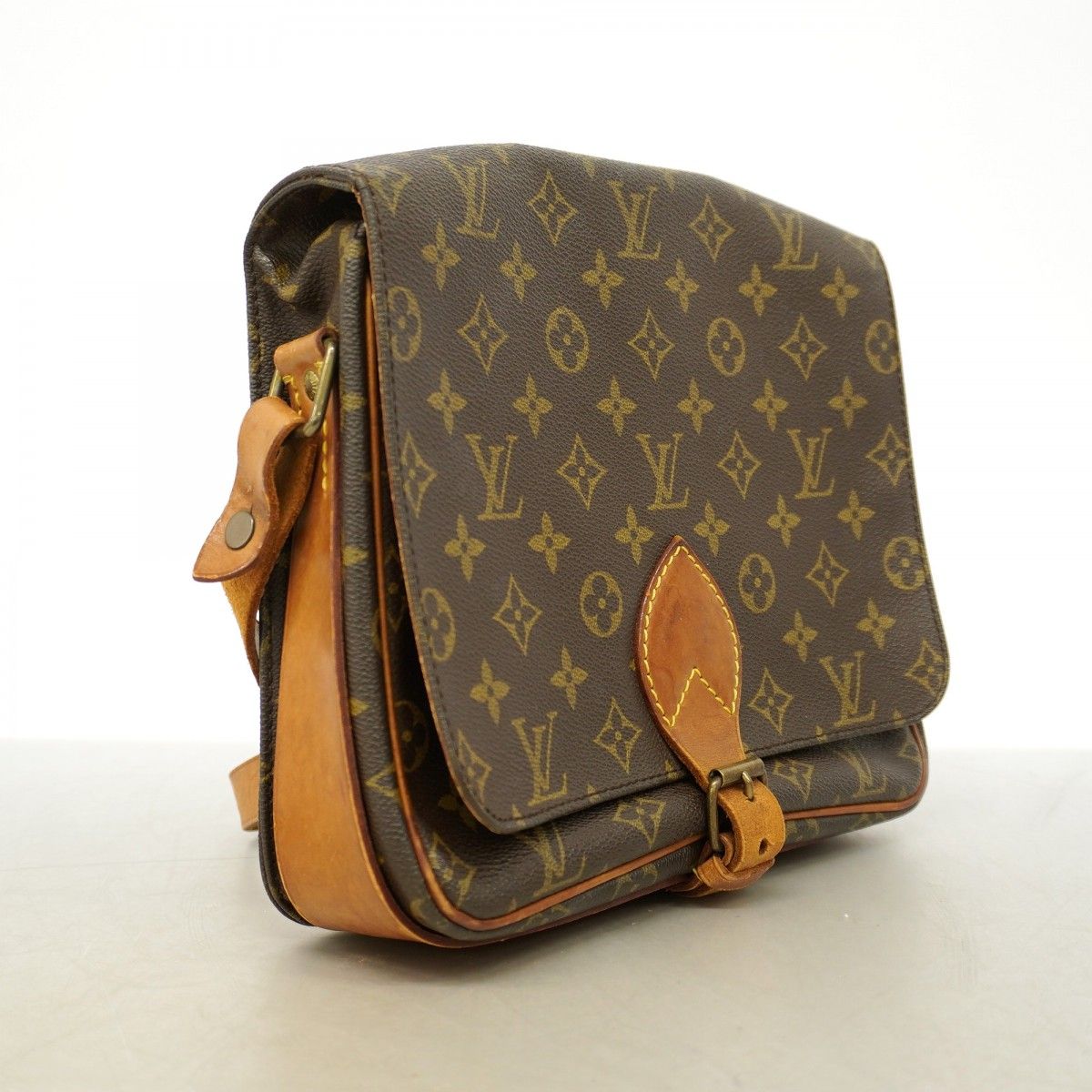 Louis Vuitton Shoulder Bag Monogram GM Brown — view 2