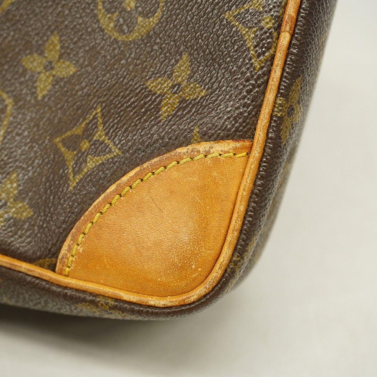 Louis Vuitton Shoulder Bag Monogram Amazon Brown — view 6
