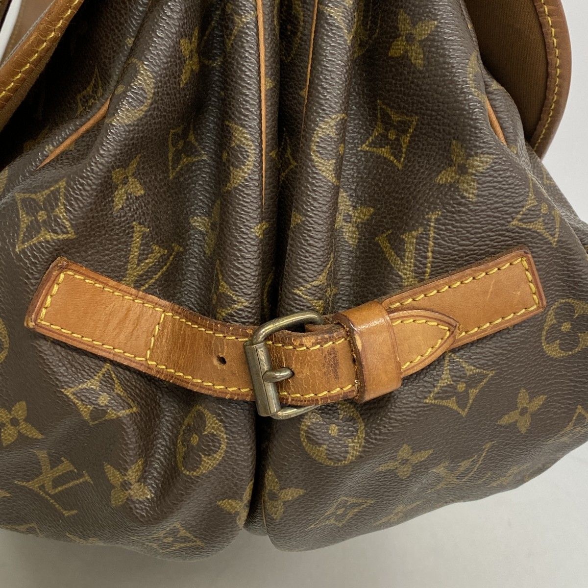 Louis Vuitton Shoulder Bag Monogram Saumur 35 Brown — view 7