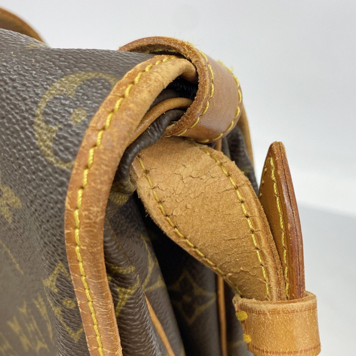 Louis Vuitton Shoulder Bag Monogram Saumur 43 Brown — view 7