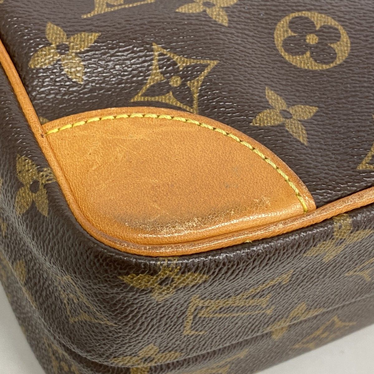 Louis Vuitton Shoulder Bag Monogram Amazon Brown — view 7