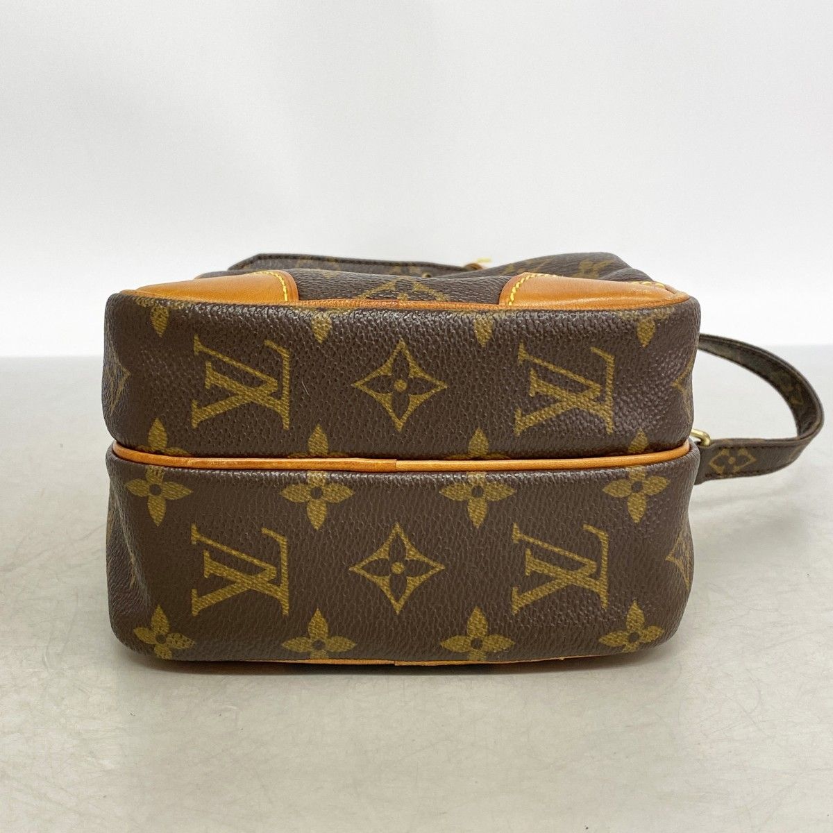 Louis Vuitton Shoulder Bag Monogram Amazon Brown — view 3
