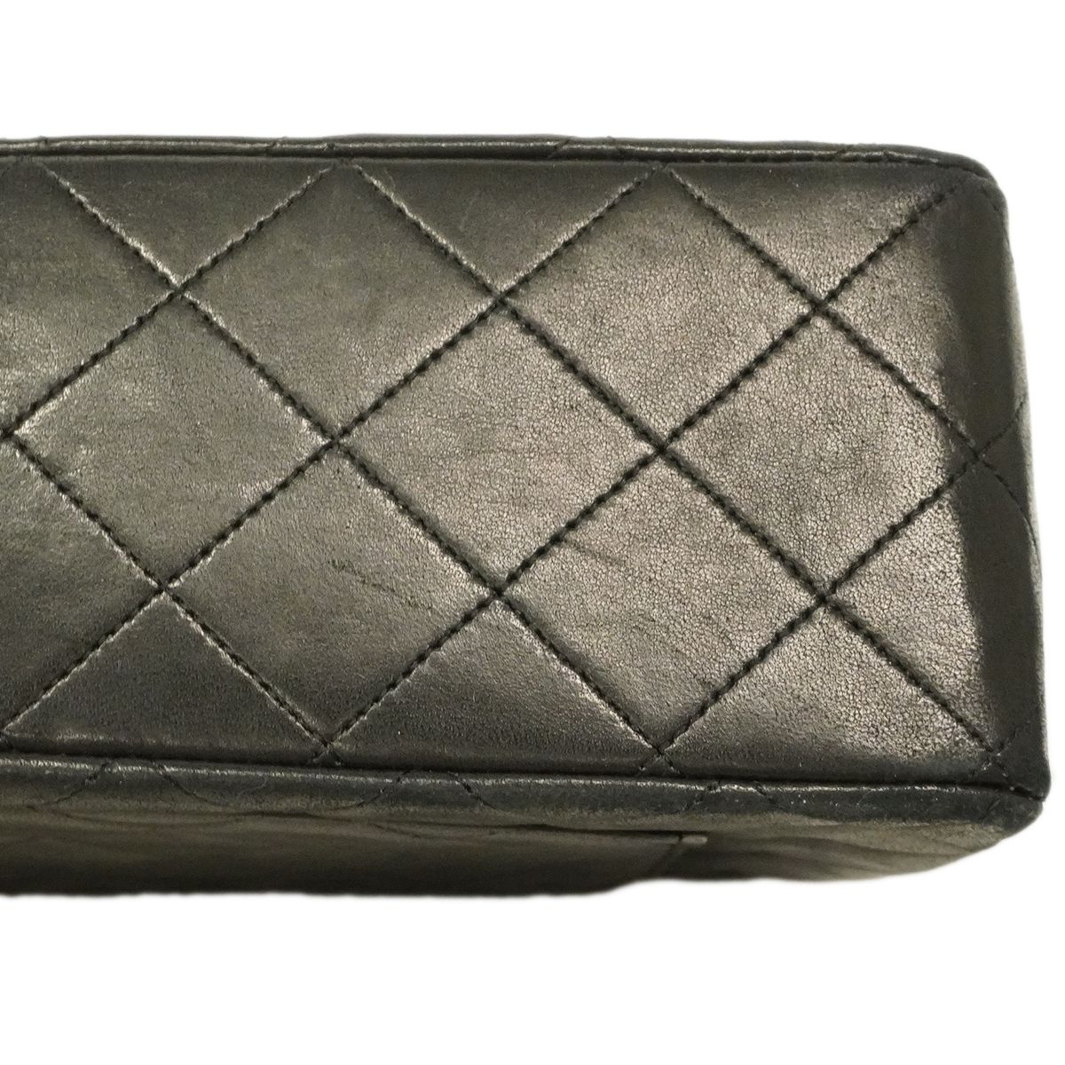 Chanel Shoulder Bag Quilted Lambskin Black Gold — view 8