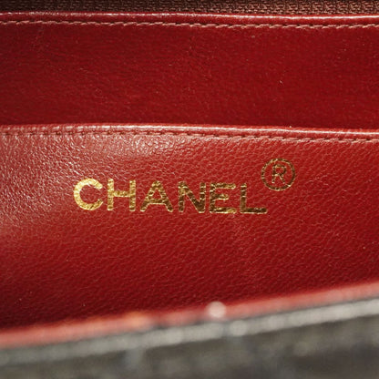 Chanel Shoulder Bag Maxi Quilted Lambskin Black Gold — view 5