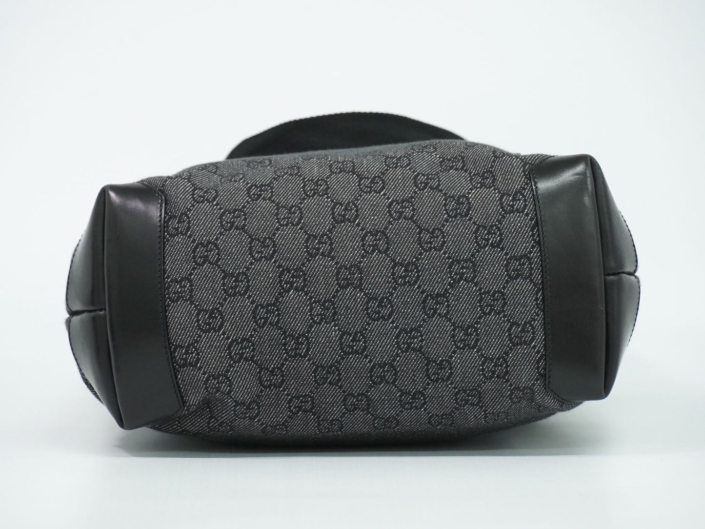 Gucci GG Canvas Leather Shoulder Bag Tote Black Second — view 3