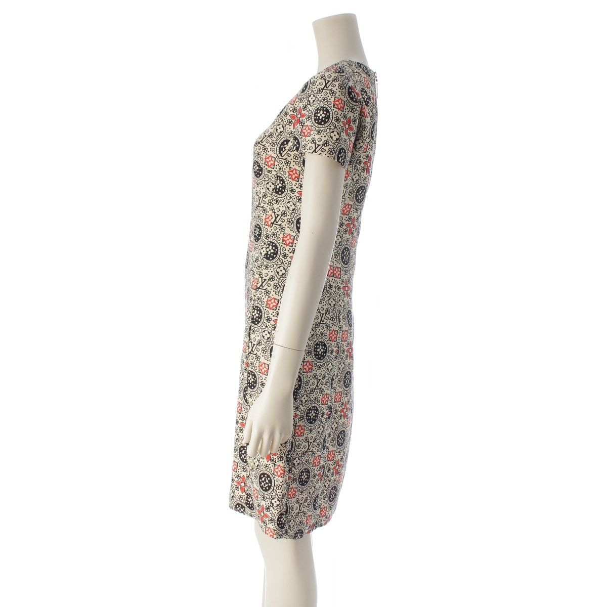 Louis Vuitton Wool Monogram All Over Pattern Short Sleeve French Back — view 3