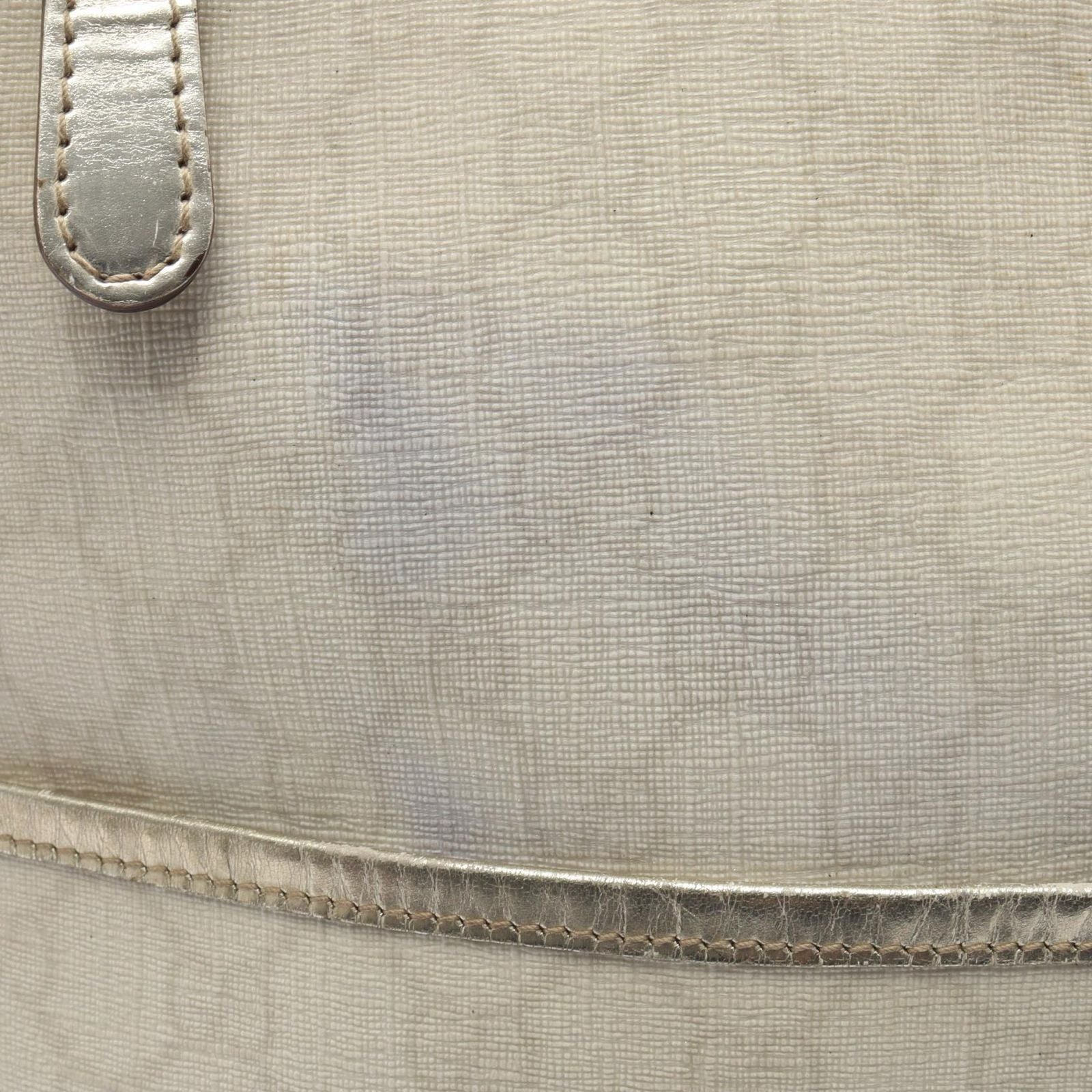 Gucci Shoulder Bag GG Supreme Ivory Gold Canvas Leather — view 5