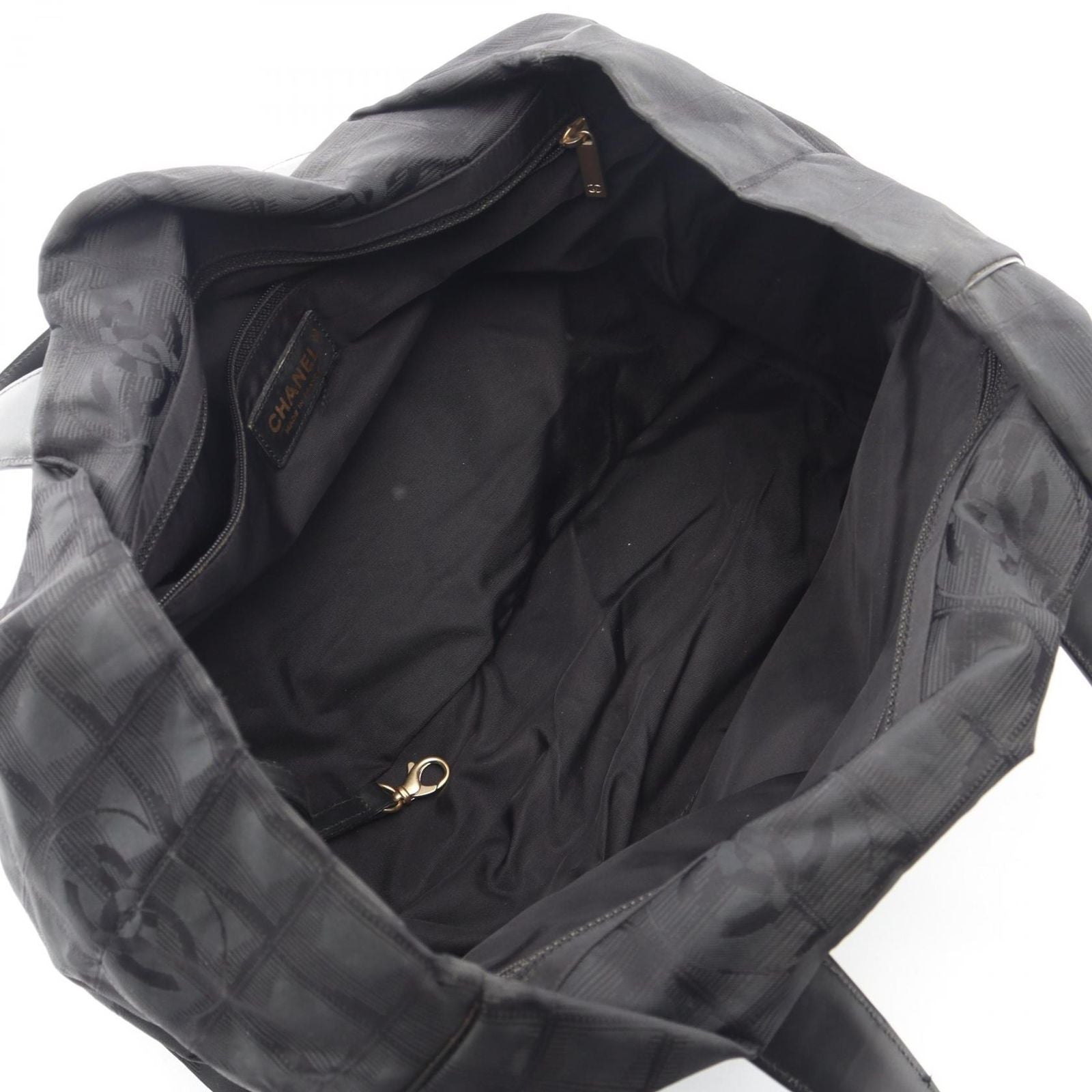 Chanel Tote New Travel Line MM Black Leather New MM — view 3
