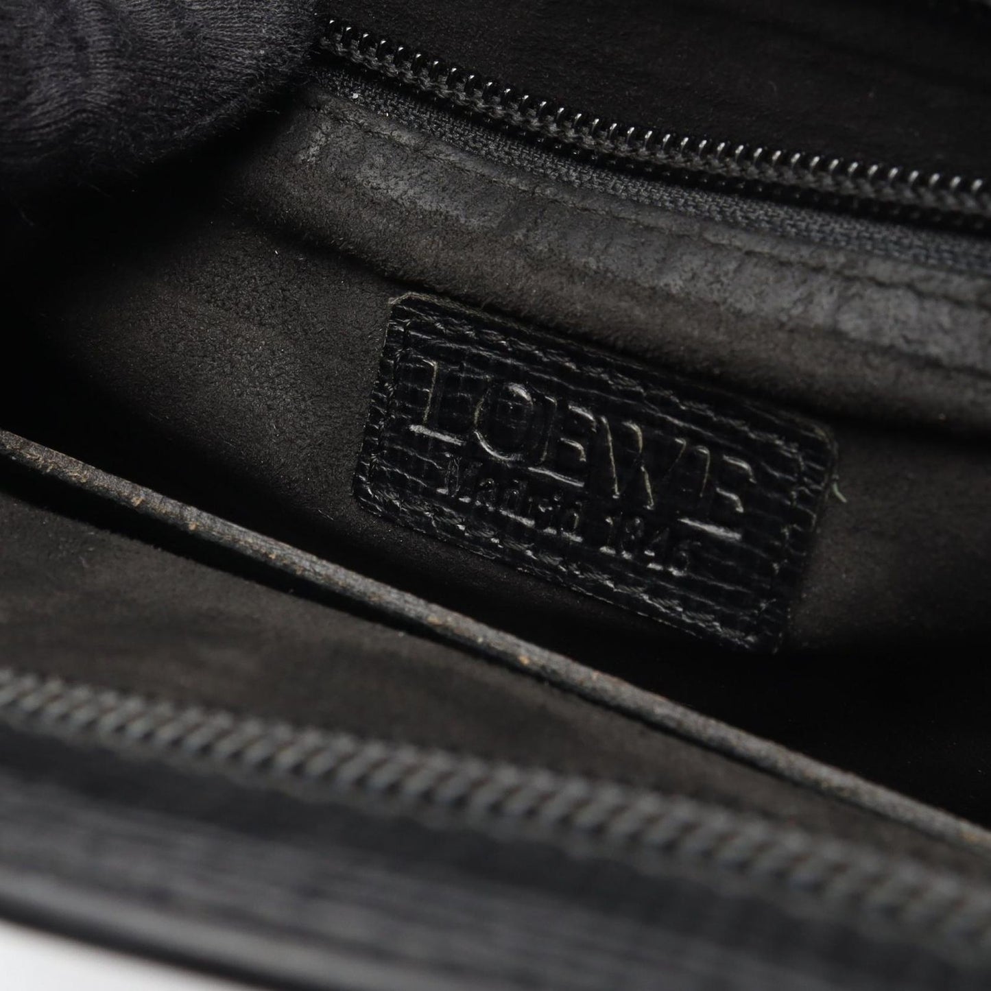 Loewe Clutch Anagram Black Leather — view 4