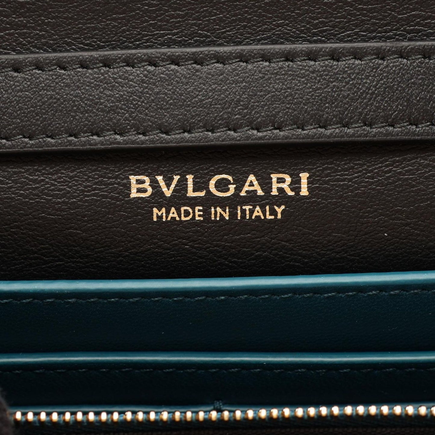 Bvlgari Shoulder Bag Infinitum Black Leather Chain Wallet — view 5