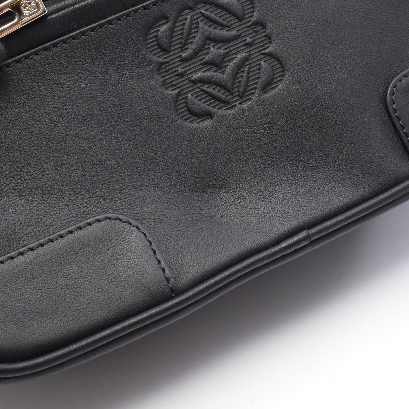 Loewe Clutch Anagram Black Leather — view 5