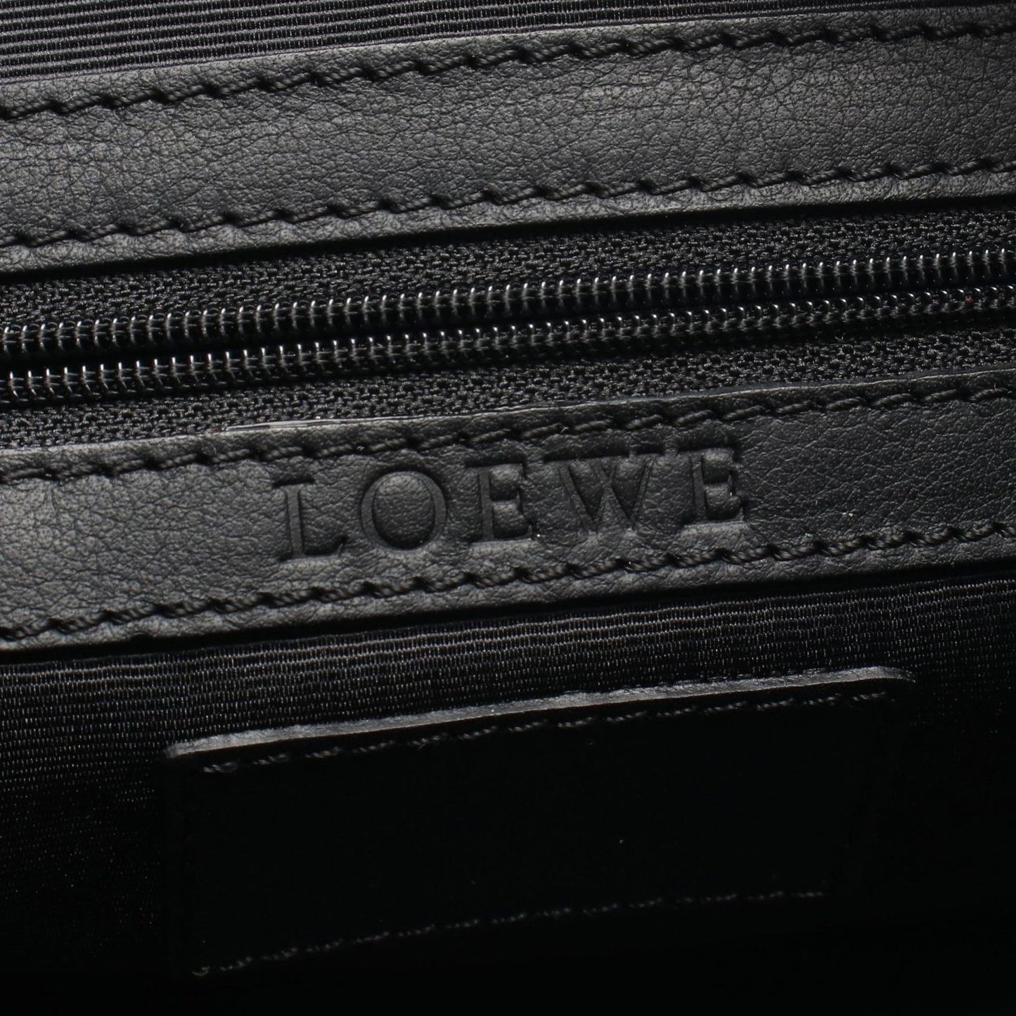 Loewe Clutch Anagram Black Leather — view 4