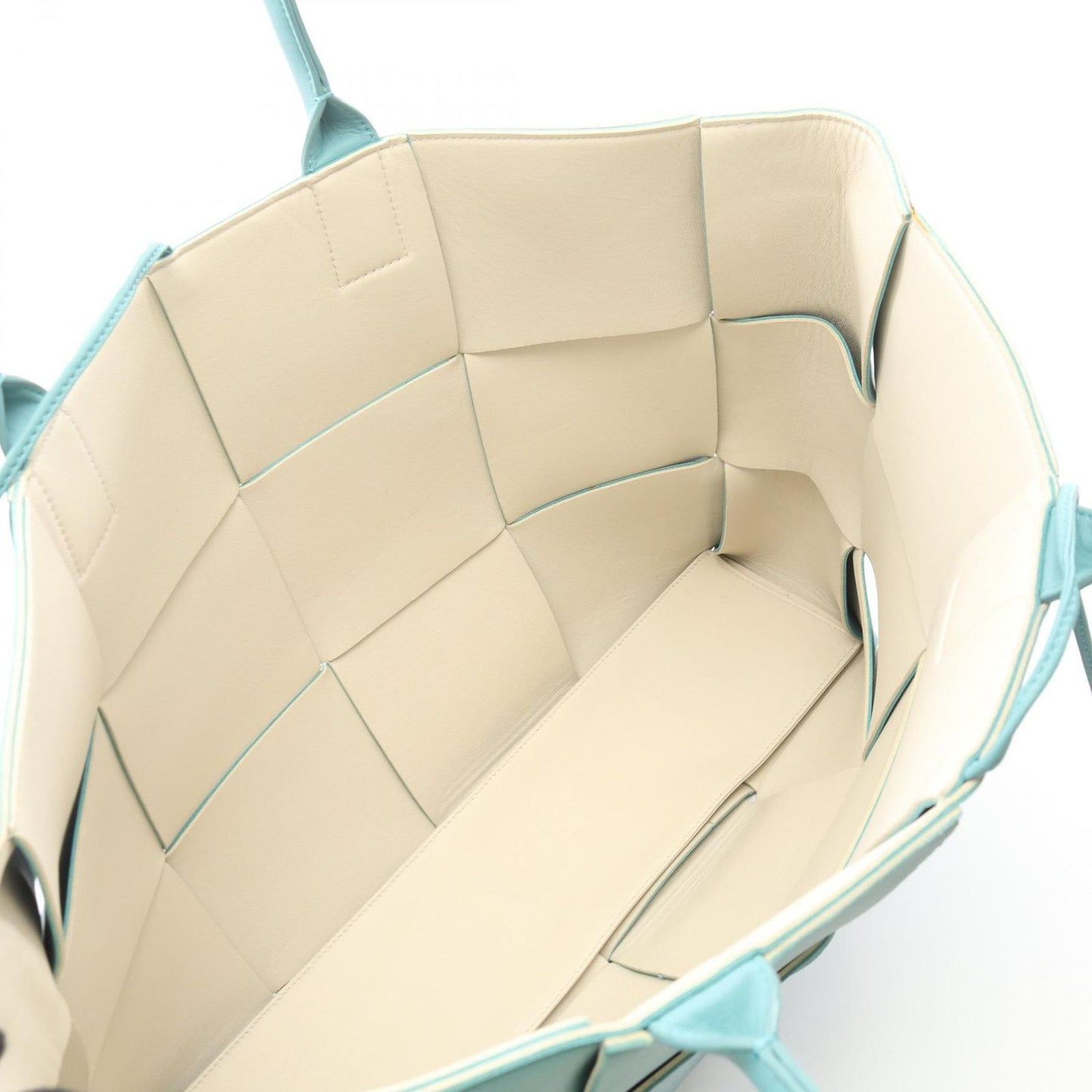 Bottega Veneta Tote the Arco Large Intrecciato Light Blue Leather — view 3