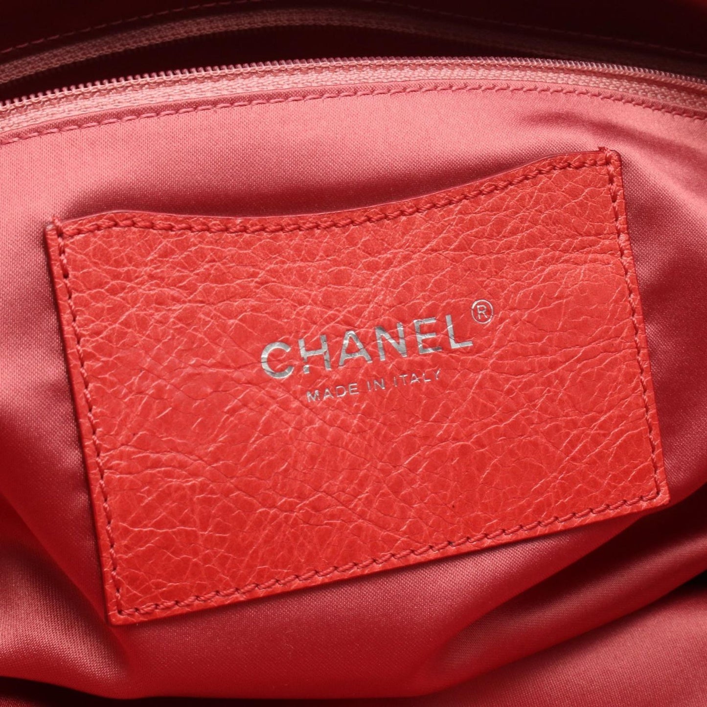 Chanel Tote on the Road Red Leather Wild Stitch — view 4