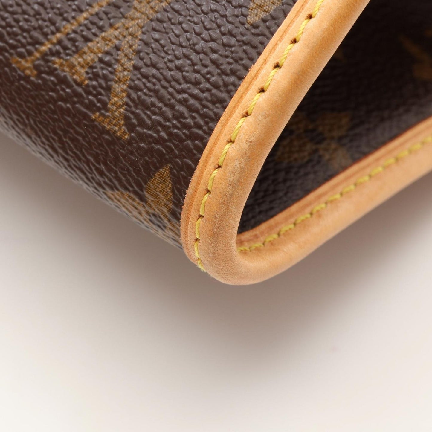 Louis Vuitton Handbag Popincourt Canvas Leather — view 7