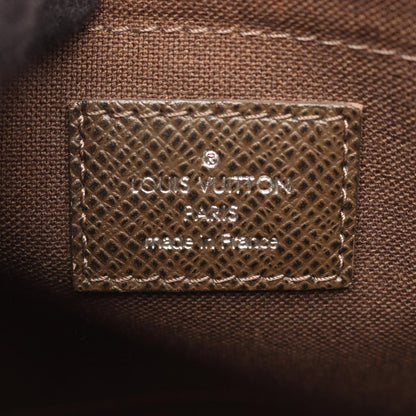 Louis Vuitton Shoulder Bag Taiga Grizzly Leather — view 4