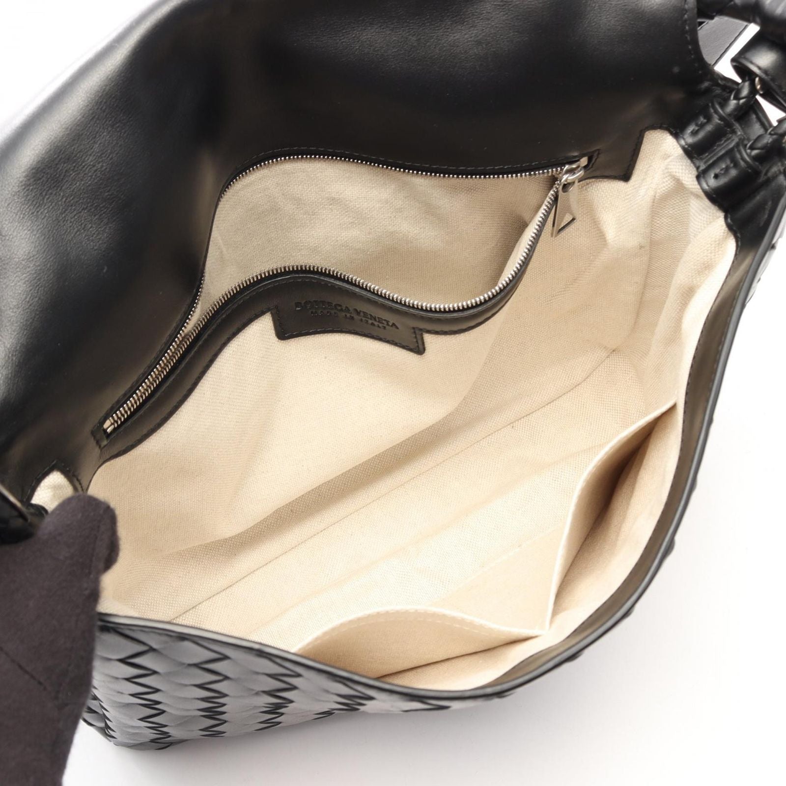 Bottega Veneta Shoulder Bag Messengerbag Intrecciato 2-Way Black Leather — view 3