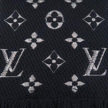 Louis Vuitton Echarpe Logo Mania Shine — view 4