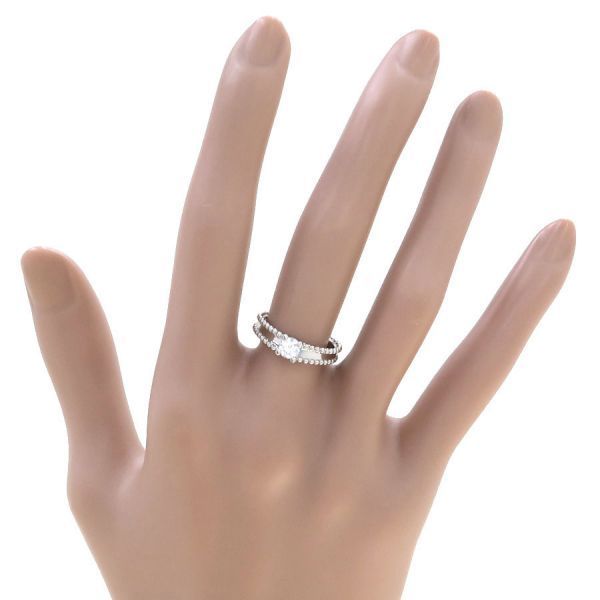 Van Cleef & Arpels Estelle Solitaire Ring — view 7
