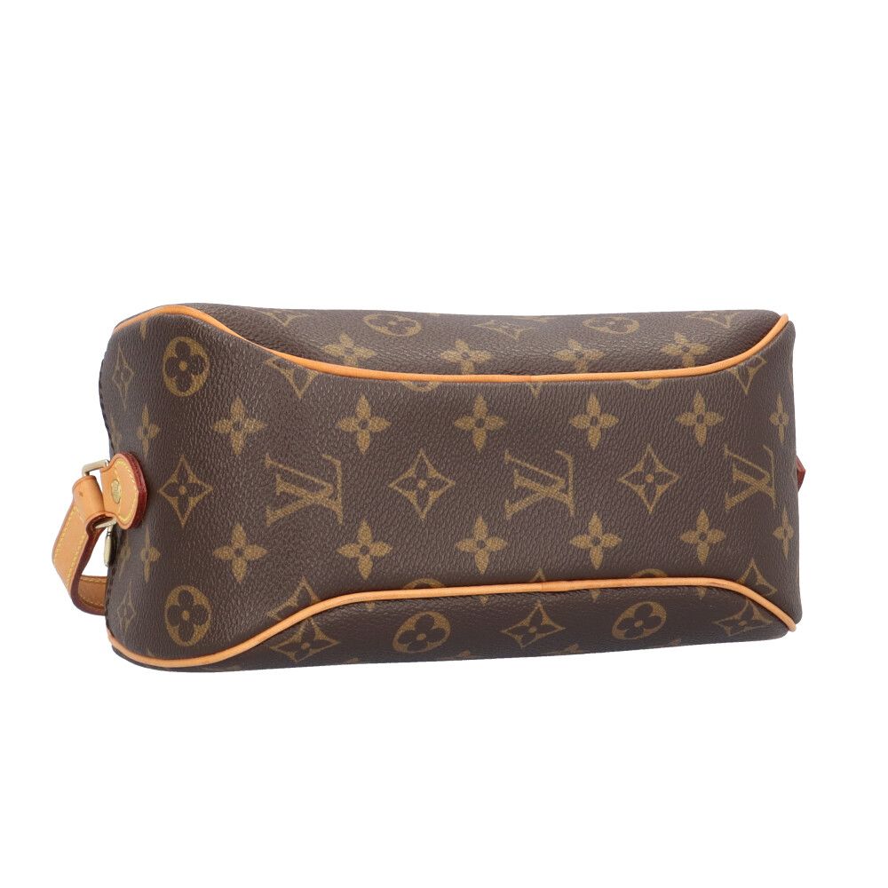 Louis Vuitton Monogram Shoulder Bag Canvas Brown — view 5