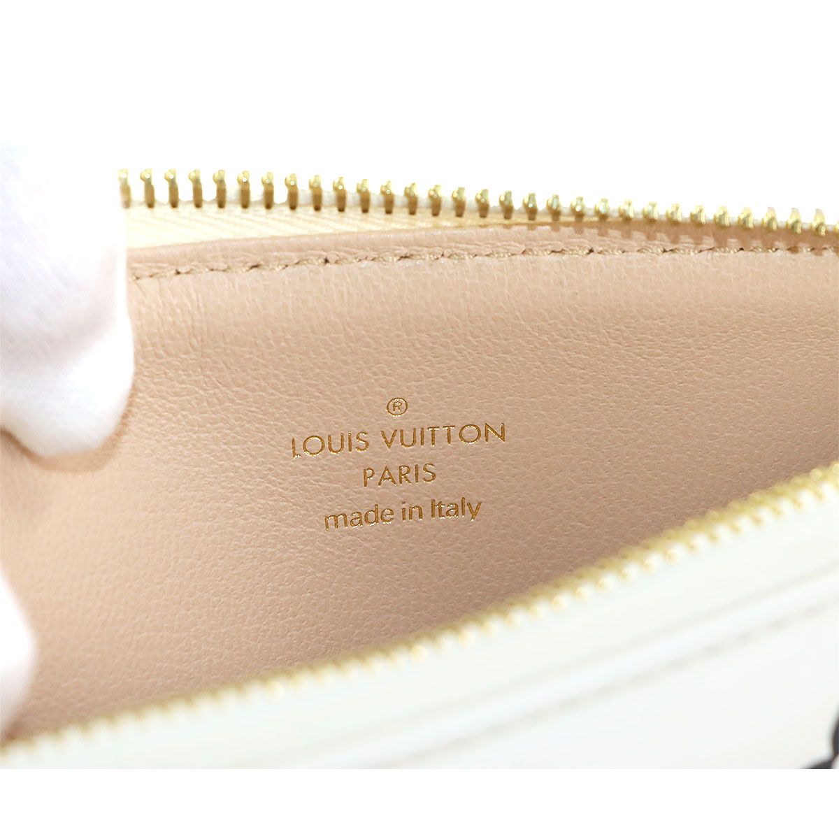 Louis Vuitton by the Pool Coussin BB Shoulder Bag Leather Beige — view 8