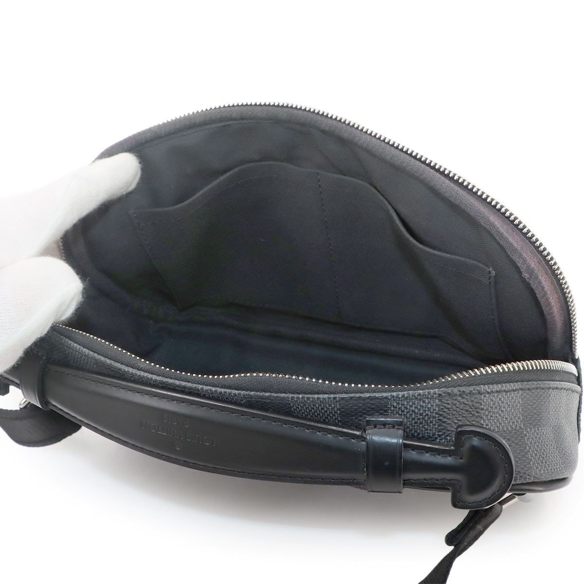 Louis Vuitton Damier Graphite Ambler Belt Bag Black Gray — view 6