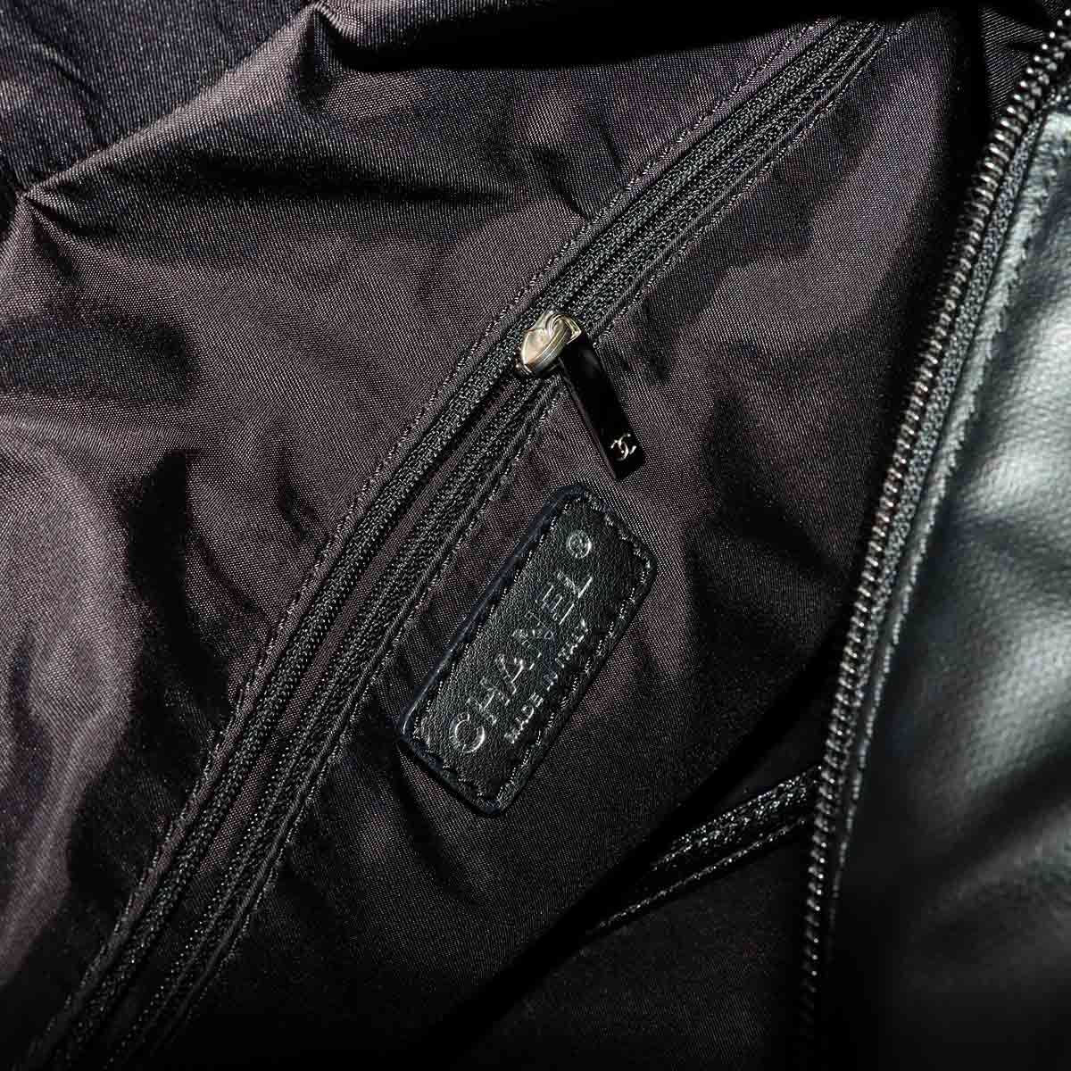 Chanel Paris Biarritz GM Tote Nylon Leather Black — view 7