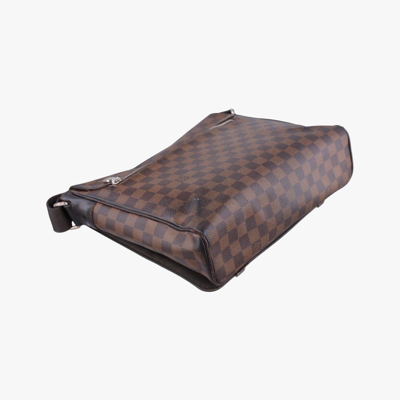 Louis Vuitton District MM Ebene Damier Canvas Shoulder — view 7