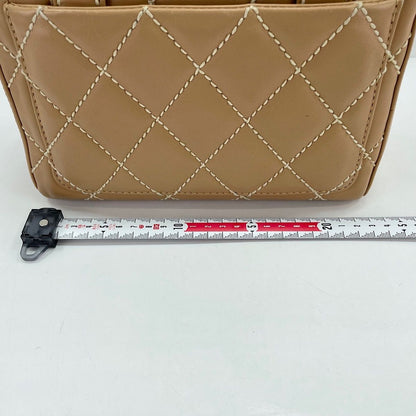 Chanel Handbag Beige — view 4