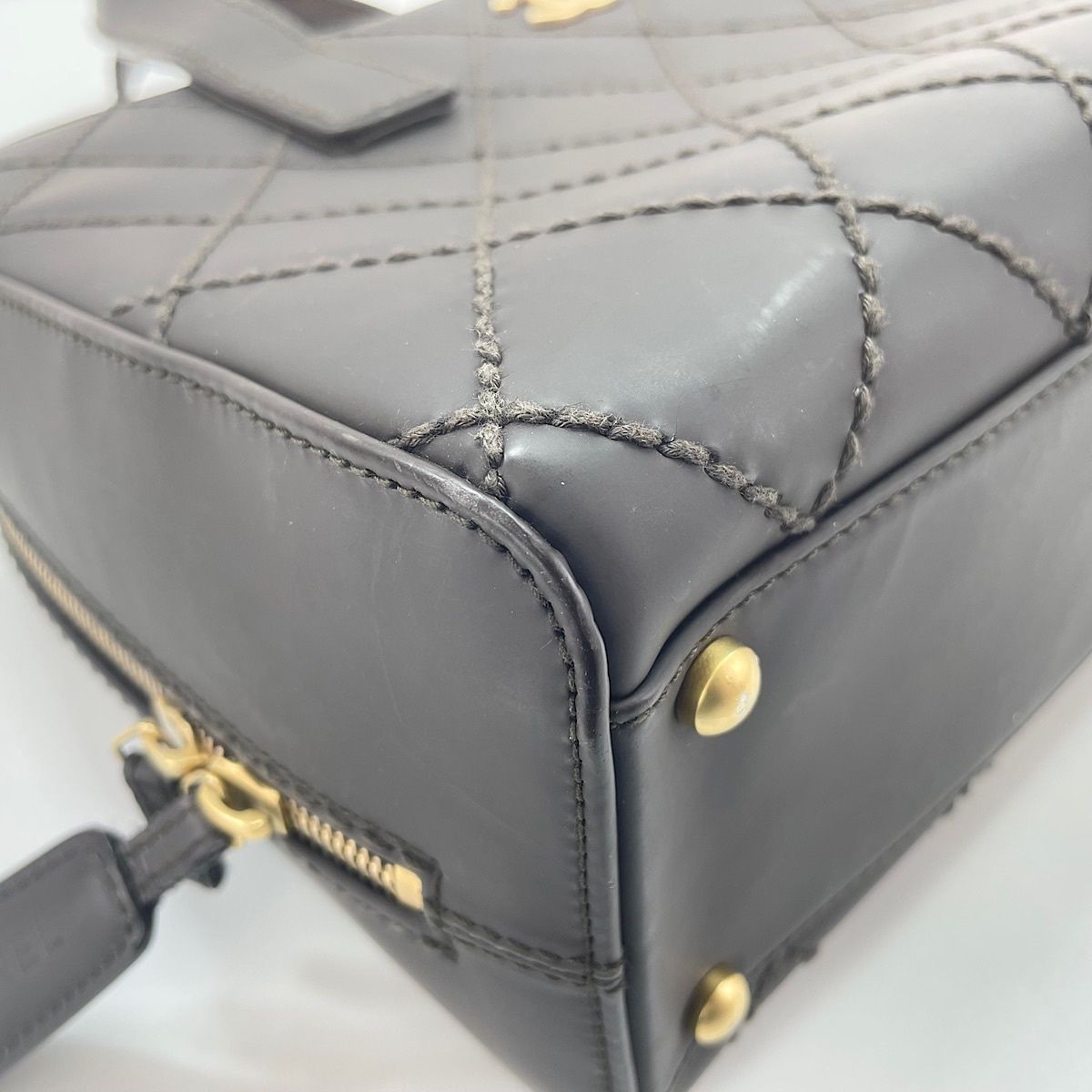 Chanel Handbag Quilted Brown — view 8