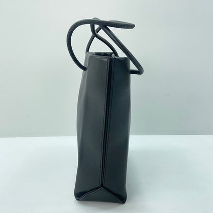 Chanel Tote Essential Black — view 6