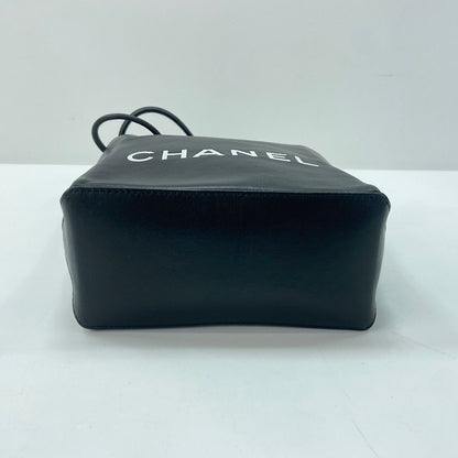 Chanel Tote Essential Black — view 7
