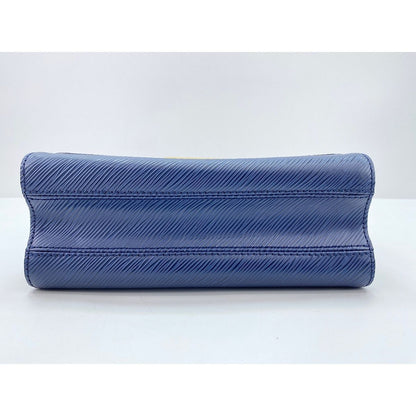 Louis Vuitton Shoulder Bag Twist MM — view 7
