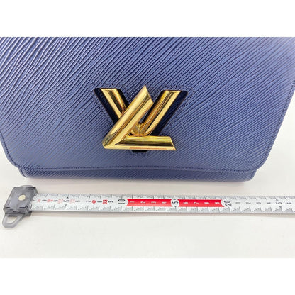 Louis Vuitton Shoulder Bag Twist MM — view 4