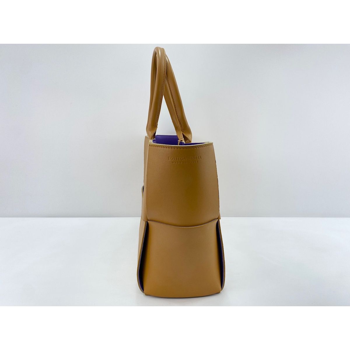 Bottega Veneta Handbag the Arco Tote — view 5