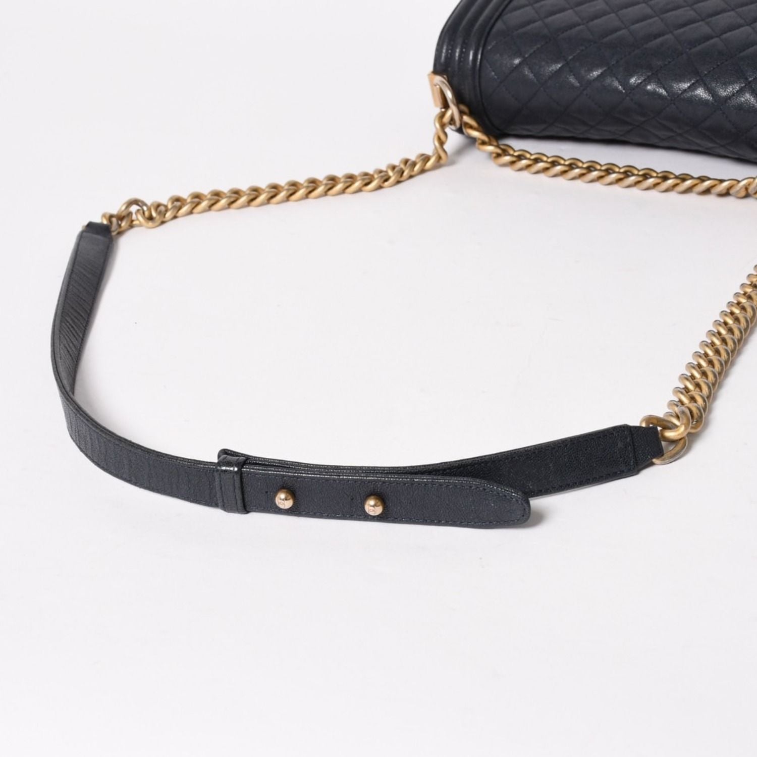 Chanel Boy Chain Shoulder Bag Caviar Askin CC Logo Navy Gold — view 8