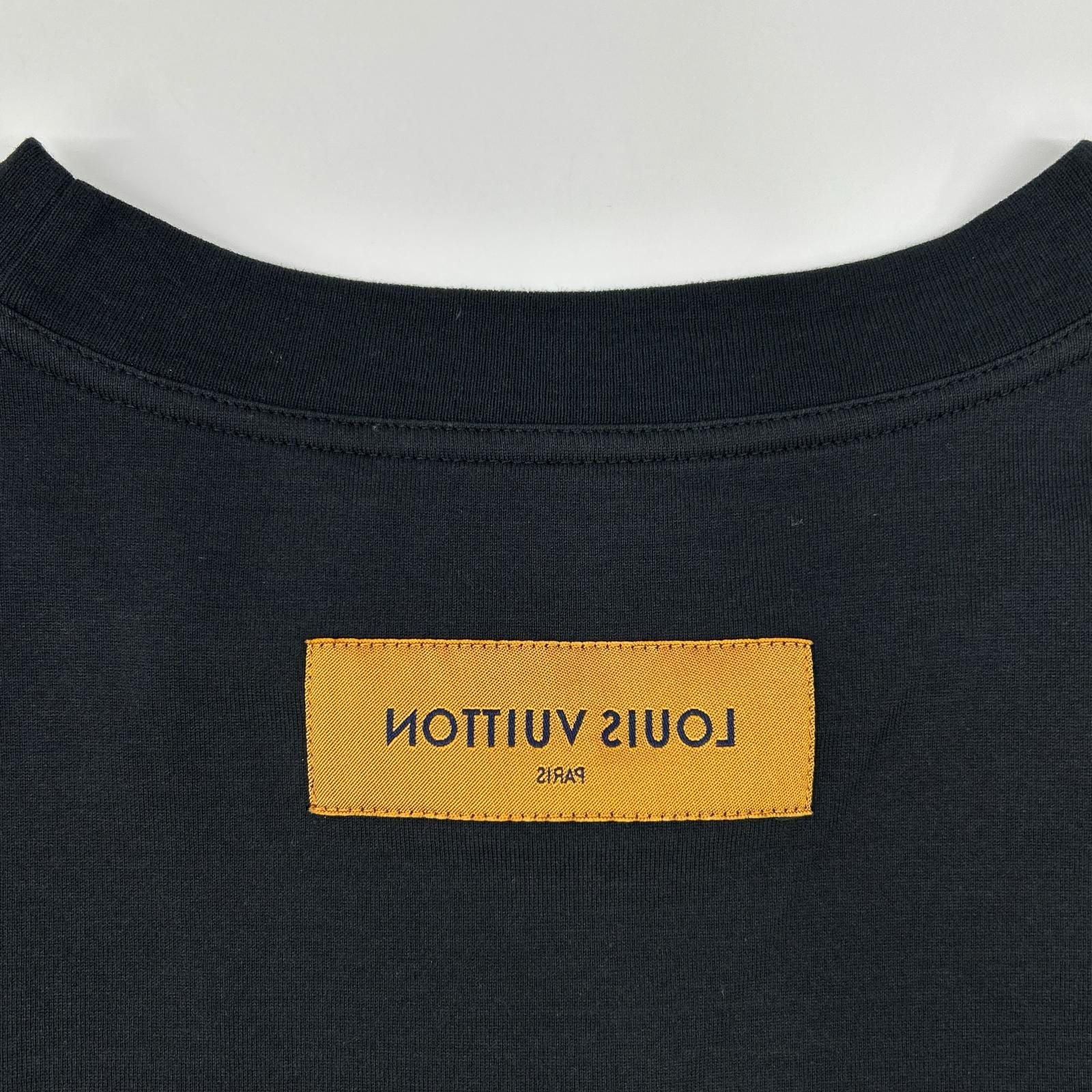 Louis Vuitton Black Embossed LV Logo T-Shirt XL — view 7