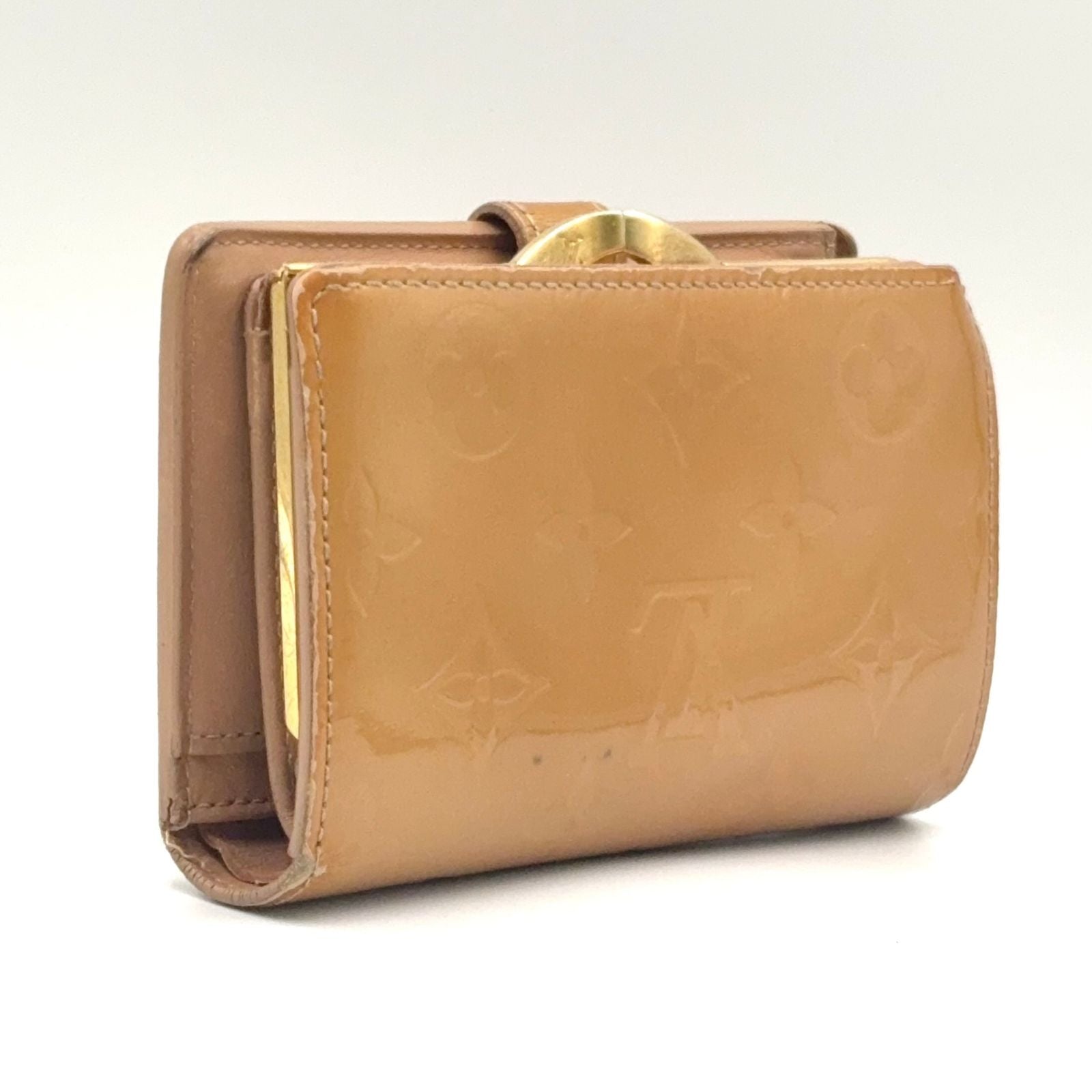 Louis Vuitton Porte-Monnaie Monogram Vernis Noisette Enamel Leather Yellow — view 2