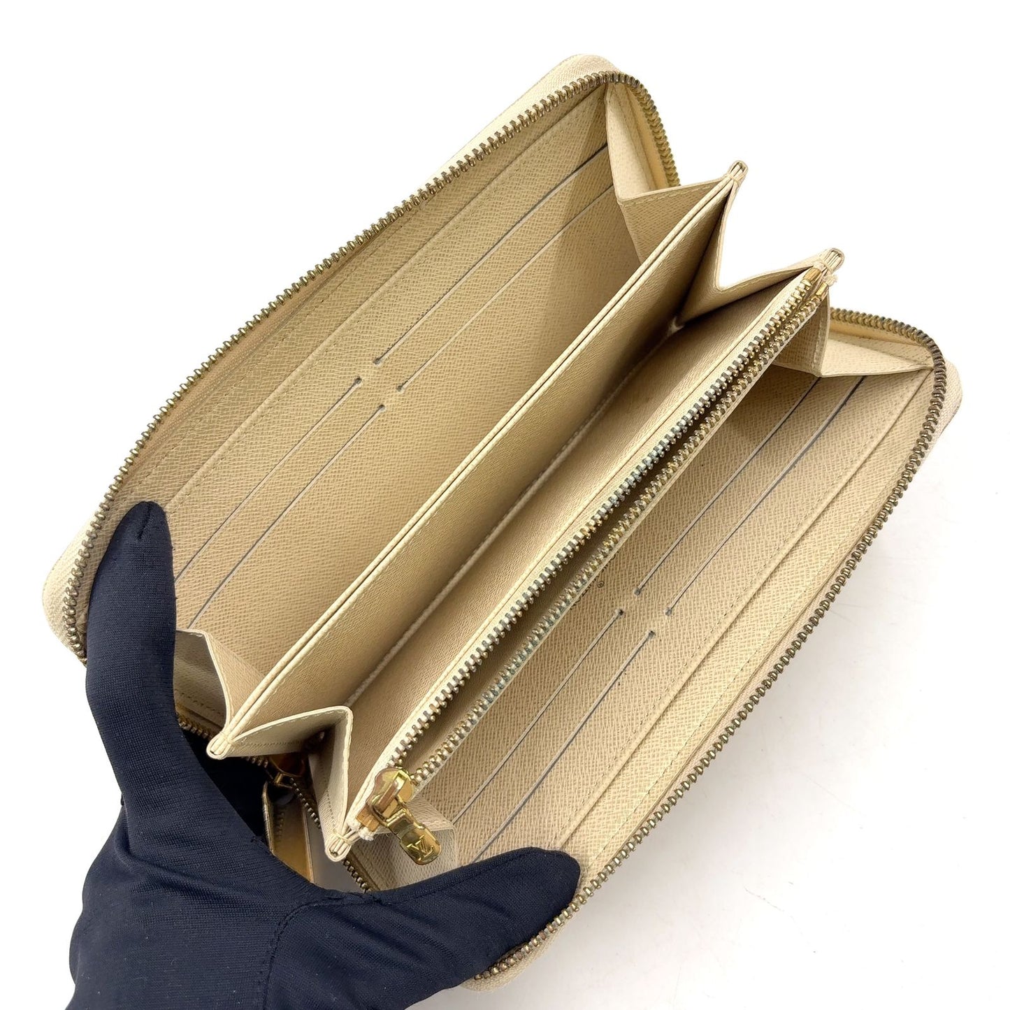 Louis Vuitton Zippy Wallet Damier Azur Leather White Round Gold — view 3