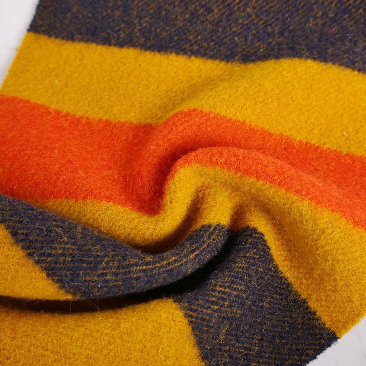Hermes Scarf Lo Cover le Shawl Wool — view 4