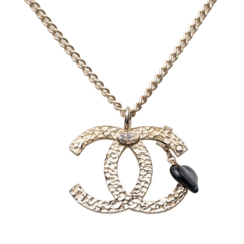 Chanel 01P CC Logo Heart Pendant Gold Plated — view 2