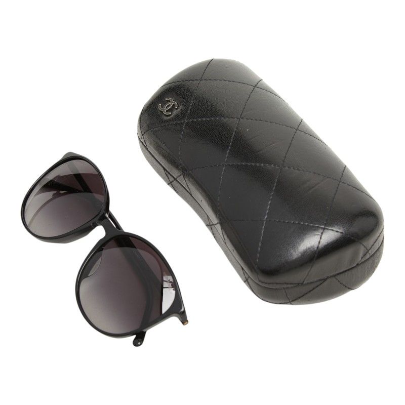 Chanel CC Logo Sunglasses Black Acetate Eyewear — view 8
