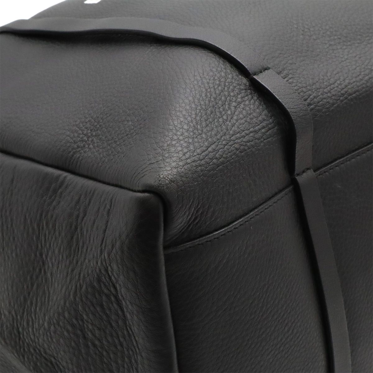 Balenciaga Everyday Logo Tote M Shoulder Bag Leather Black White — view 3